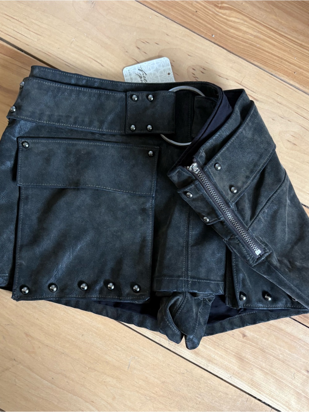 Free People We The Free Black Vegan Suede Micro Mini Cargo Skort Size 4 - Picture 9 of 15